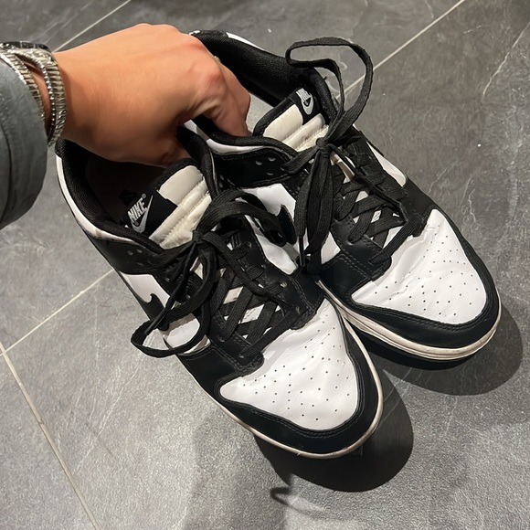 MENS NIKE DUNKS “PANDAS” SIZE 9.5M - Picture 5 of 8